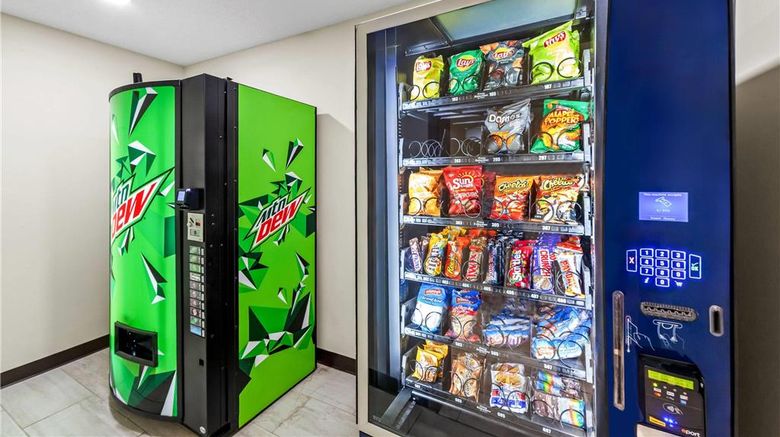 <b>Super 8 by Wyndham Marston Other</b>. Images powered by <a href="https://iceportal.shijigroup.com/" title="IcePortal" target="_blank">IcePortal</a>.