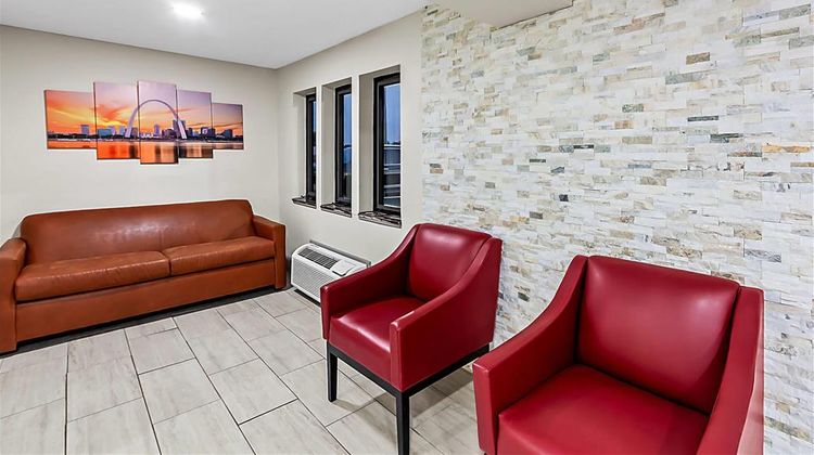 Super 8 by Wyndham Marston Lobby