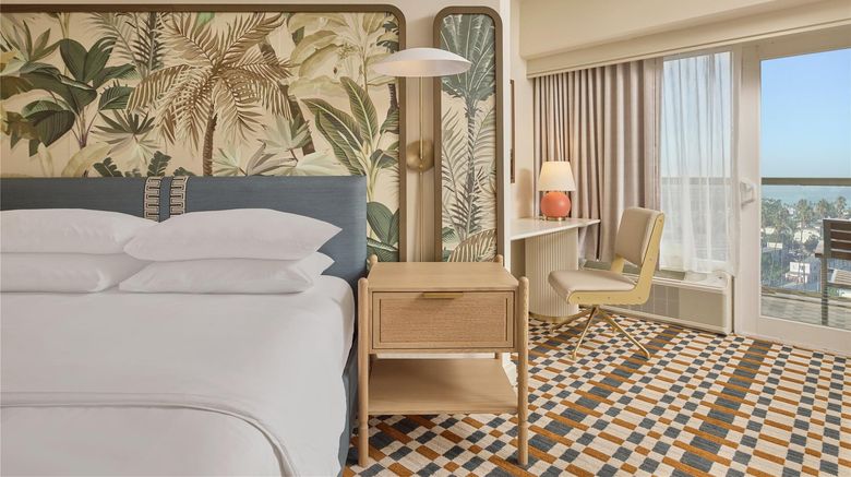 <b>Hyatt Centric Delfina Santa Monica Suite</b>. Images powered by <a href="https://iceportal.shijigroup.com/" title="IcePortal" target="_blank">IcePortal</a>.