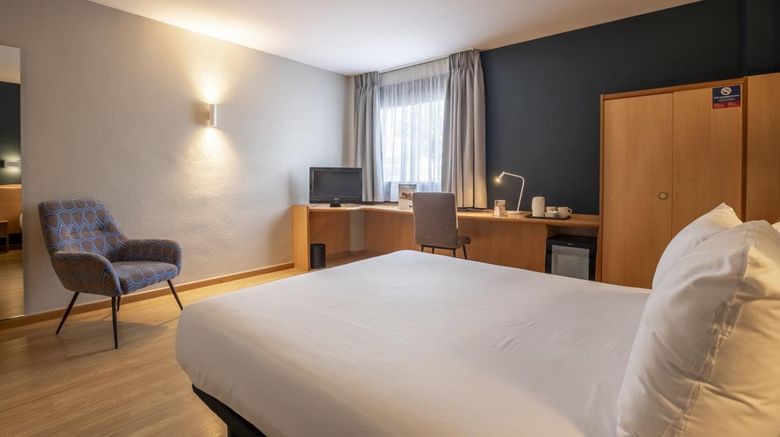 <b>Travelodge Murcia Room</b>. Images powered by <a href="https://iceportal.shijigroup.com/" title="IcePortal" target="_blank">IcePortal</a>.