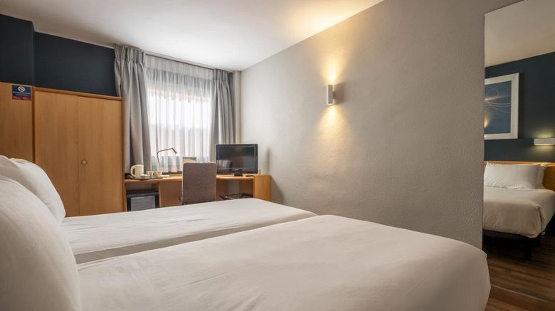 <b>Travelodge Murcia Room</b>. Images powered by <a href="https://iceportal.shijigroup.com/" title="IcePortal" target="_blank">IcePortal</a>.