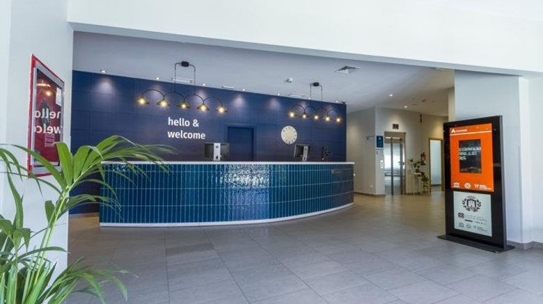 <b>Travelodge Madrid Alcala De Henares Lobby</b>. Images powered by <a href="https://iceportal.shijigroup.com/" title="IcePortal" target="_blank">IcePortal</a>.