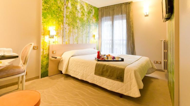 <b>Hotel Restaurant Le Fruitier Room</b>. Images powered by <a href="https://iceportal.shijigroup.com/" title="IcePortal" target="_blank">IcePortal</a>.