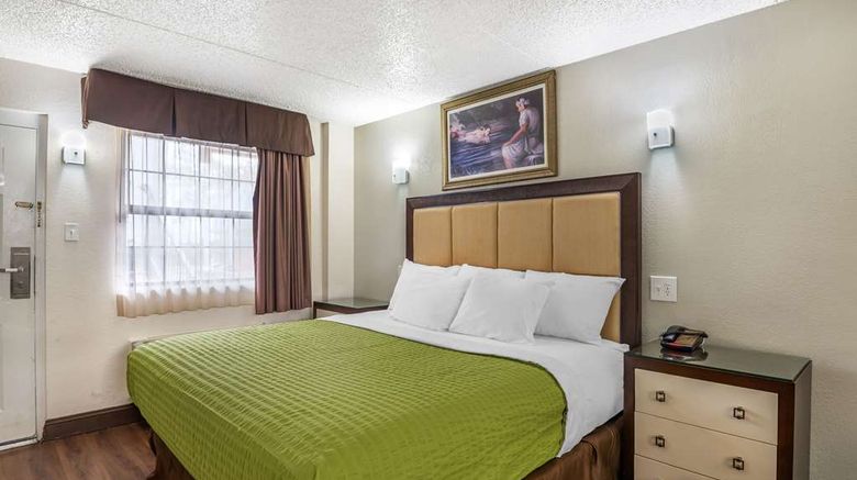 <b>Econo Lodge Richmond-North Chesterfield Suite</b>. Images powered by <a href="https://iceportal.shijigroup.com/" title="IcePortal" target="_blank">IcePortal</a>.