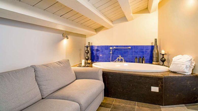 <b>Locanda Don Serafino Room</b>. Images powered by <a href="https://iceportal.shijigroup.com/" title="IcePortal" target="_blank">IcePortal</a>.