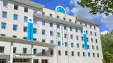 Cyan Hotel Exterior