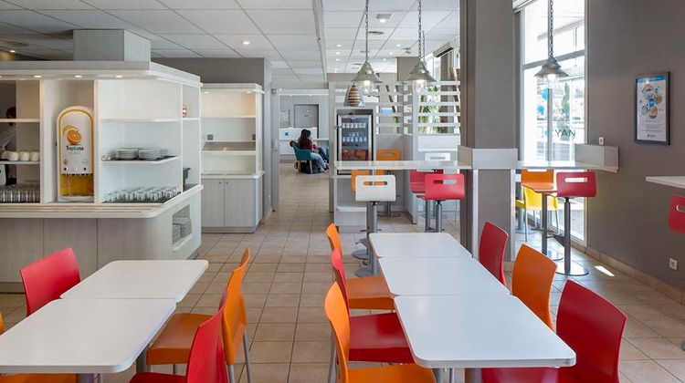 Cyan Hotel Restaurant