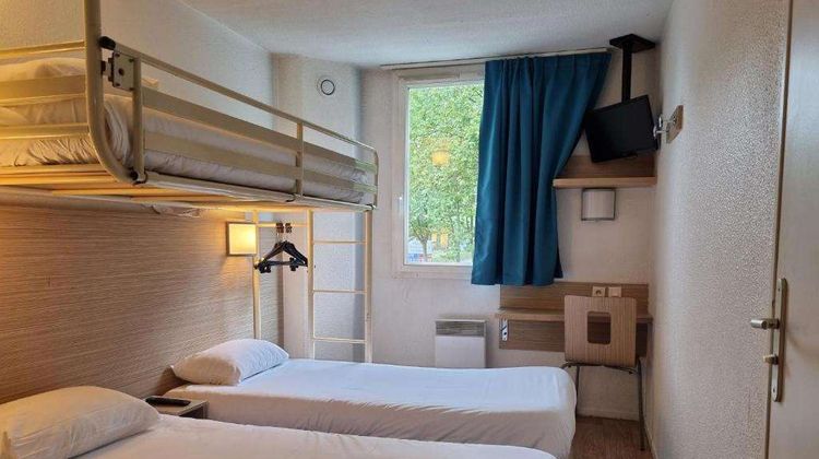 Cyan Hotel Room