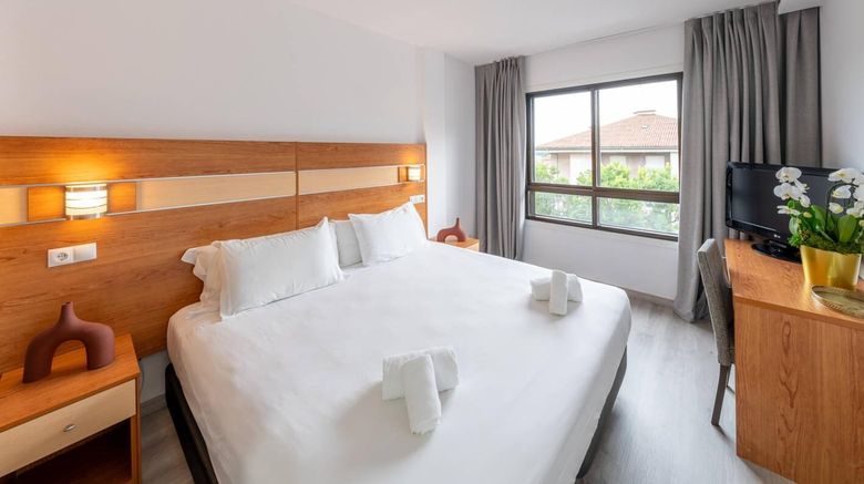 <b>Hotel Faranda Los Tilos Ascend Hotel Collection Room</b>. Images powered by <a href="https://iceportal.shijigroup.com/" title="IcePortal" target="_blank">IcePortal</a>.