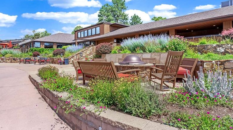 <b>Cheyenne Mountain Resort Recreation</b>. Images powered by <a href="https://iceportal.shijigroup.com/" title="IcePortal" target="_blank">IcePortal</a>.