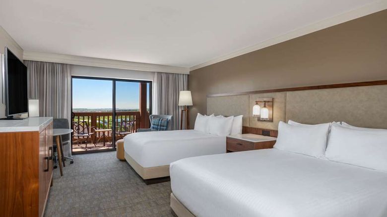 <b>Cheyenne Mountain Resort Room</b>. Images powered by <a href="https://iceportal.shijigroup.com/" title="IcePortal" target="_blank">IcePortal</a>.