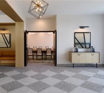 Hyatt Place Montreal Airport Lobby