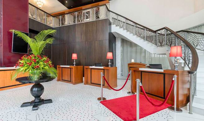 NH Collection Colombo Lobby