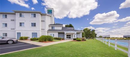 Suburban Studios Fishers Indianapolis Exterior