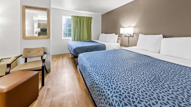 Suburban Studios Fishers Indianapolis Room