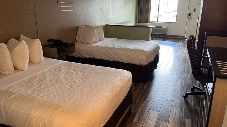 <b>Baymont by Wyndham Orlando Downtown Room</b>. Images powered by <a href="https://iceportal.shijigroup.com/" title="IcePortal" target="_blank">IcePortal</a>.