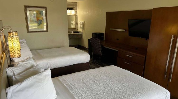 Baymont by Wyndham Orlando Downtown Room