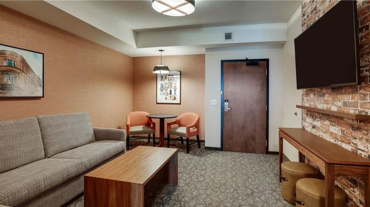 Drury Plaza Hotel North Charleston Room