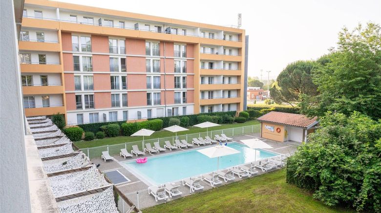 <b>Clarion Aparthotel Toulouse Pool</b>. Images powered by <a href="https://iceportal.shijigroup.com/" title="IcePortal" target="_blank">IcePortal</a>.