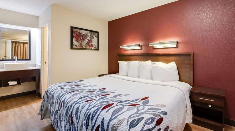 Super 8 by Wyndham Deerfield/Northbrook Room