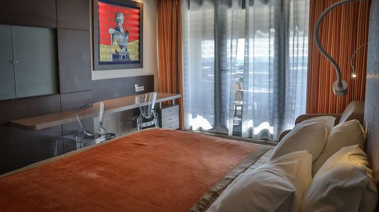 <b>Hotel Vatel Room</b>. Images powered by <a href="https://iceportal.shijigroup.com/" title="IcePortal" target="_blank">IcePortal</a>.