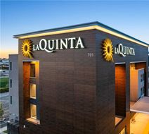 La Quinta Inn & Suites La Habra Exterior