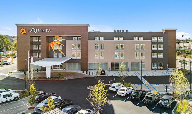 La Quinta Inn & Suites La Habra Exterior