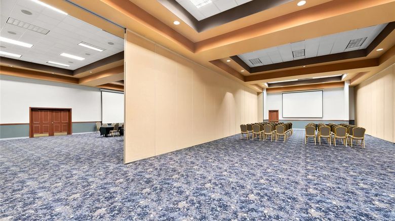 <b>Suburban Studios Meeting</b>. Images powered by <a href="https://iceportal.shijigroup.com/" title="IcePortal" target="_blank">IcePortal</a>.