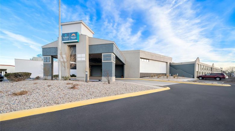<b>Suburban Studios Exterior</b>. Images powered by <a href="https://iceportal.shijigroup.com/" title="IcePortal" target="_blank">IcePortal</a>.