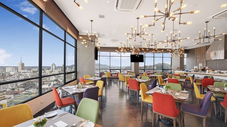 DoubleTree by Hilton Guayaquil Restaurant