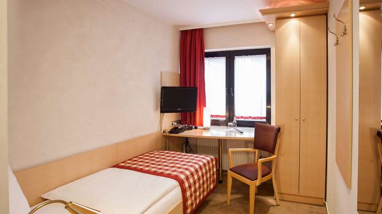 Centro Hotel Goya Wolfsburg Room
