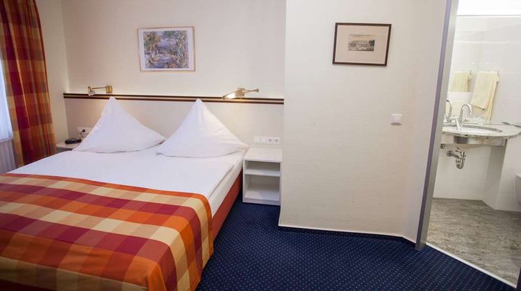 Centro Hotel Goya Wolfsburg Room