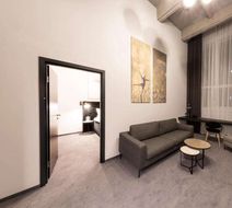 Loop Hotel Room