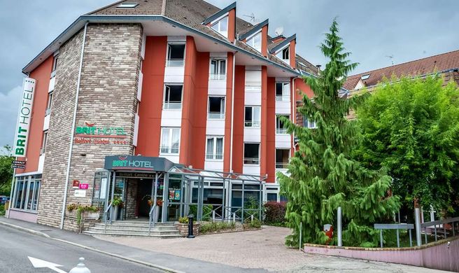 Brit Hotel Belfort Centre Le Boreal Exterior
