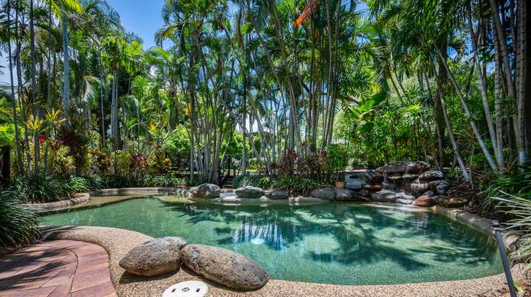 City Oasis Inn Pool
