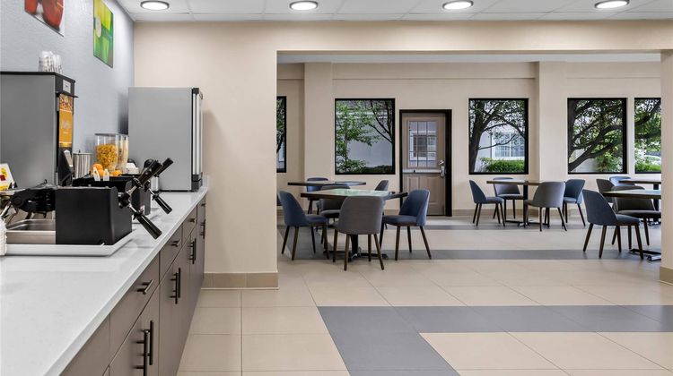 Quality Inn Fishers Indianapolis Restaurant