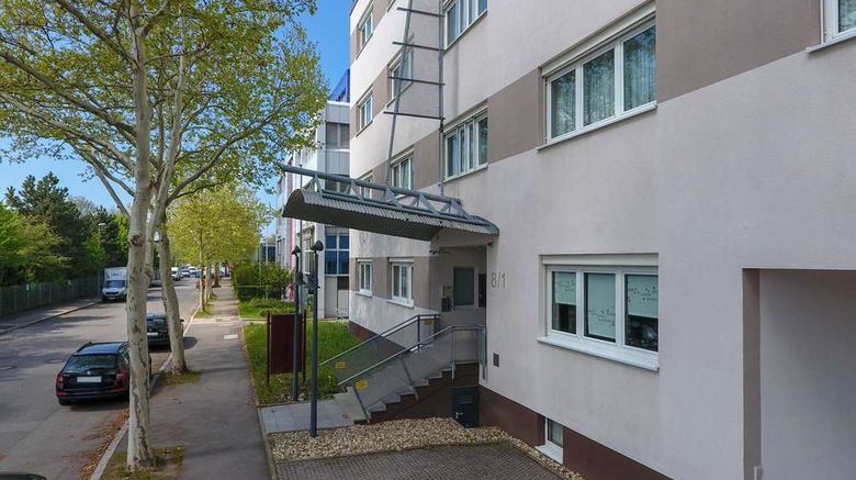 <b>Centro Hotel Boblingen, Trademark Coll Exterior</b>. Images powered by <a href="https://iceportal.shijigroup.com/" title="IcePortal" target="_blank">IcePortal</a>.