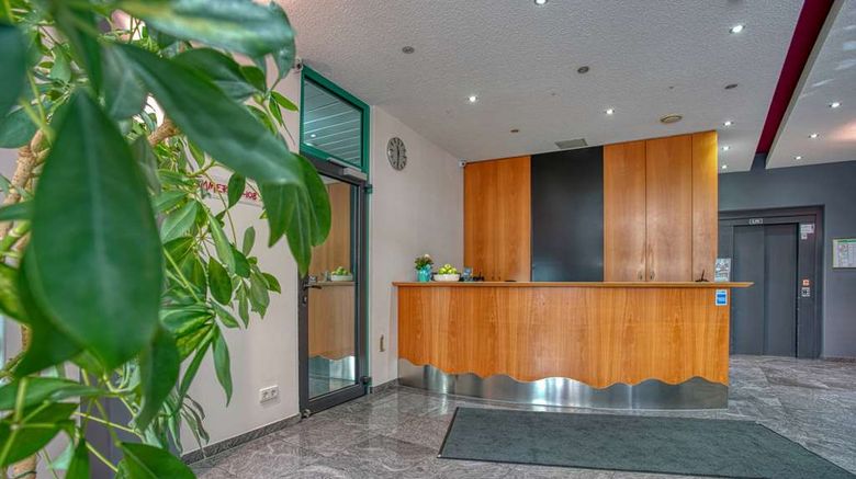 <b>Centro Hotel Boblingen, Trademark Coll Lobby</b>. Images powered by <a href="https://iceportal.shijigroup.com/" title="IcePortal" target="_blank">IcePortal</a>.