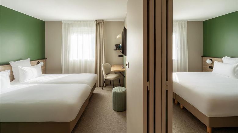<b>Sure Hotel by Best Western Tours Sud Room</b>. Images powered by <a href="https://iceportal.shijigroup.com/" title="IcePortal" target="_blank">IcePortal</a>.