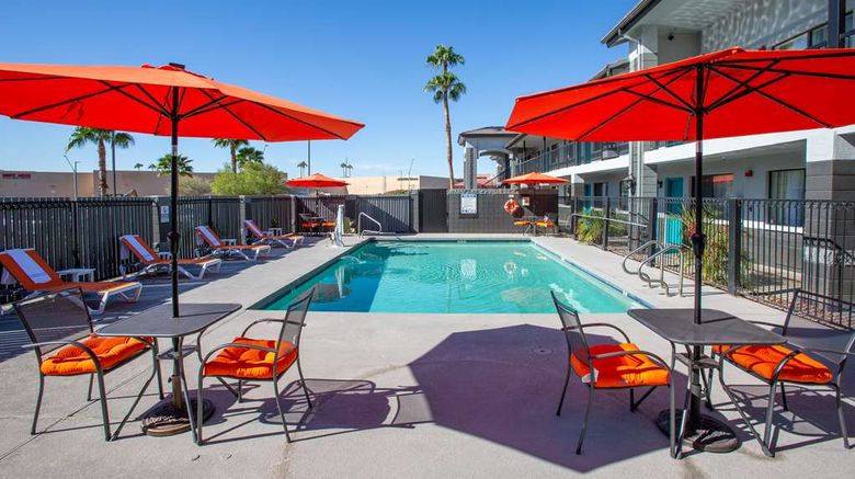 <b>The Hotel Serene, SureStay Collection Pool</b>. Images powered by <a href="https://iceportal.shijigroup.com/" title="IcePortal" target="_blank">IcePortal</a>.