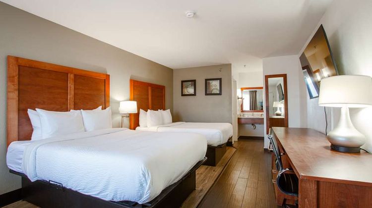 The Hotel Serene, SureStay Collection Room