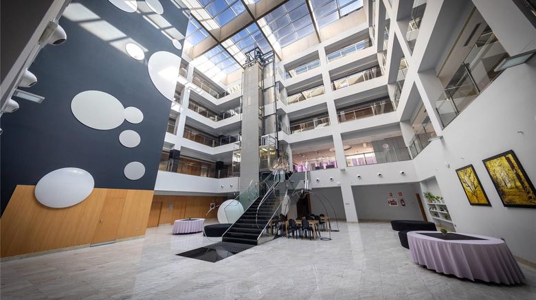 <b>Hotel Ciudad de Ponferrada, Ascend Hotel Lobby</b>. Images powered by <a href="https://iceportal.shijigroup.com/" title="IcePortal" target="_blank">IcePortal</a>.