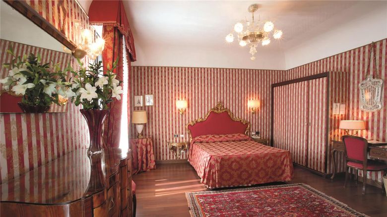 <b>Locanda Vivaldi Hotel Suite</b>. Images powered by <a href="https://iceportal.shijigroup.com/" title="IcePortal" target="_blank">IcePortal</a>.
