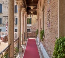 Hotel Palazzo Stern Exterior