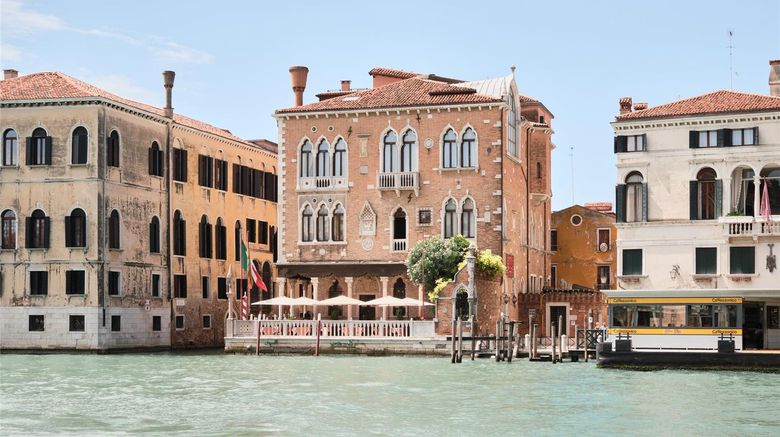 <b>Hotel Palazzo Stern Exterior</b>. Images powered by <a href="https://iceportal.shijigroup.com/" title="IcePortal" target="_blank">IcePortal</a>.