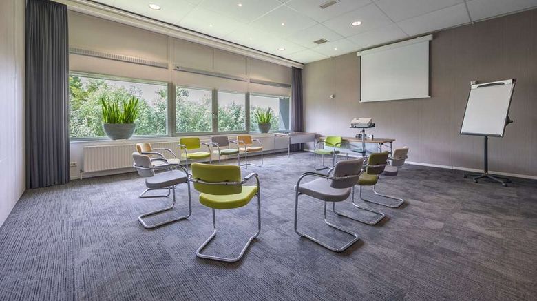 <b>Amrath Airport Hotel Rotterdam Meeting</b>. Images powered by <a href="https://iceportal.shijigroup.com/" title="IcePortal" target="_blank">IcePortal</a>.