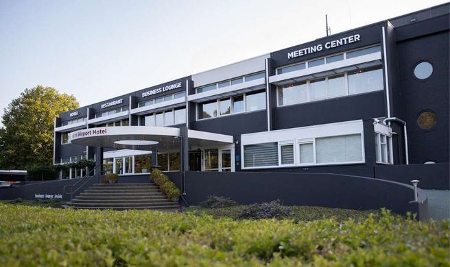 Amrath Airport Hotel Rotterdam Exterior