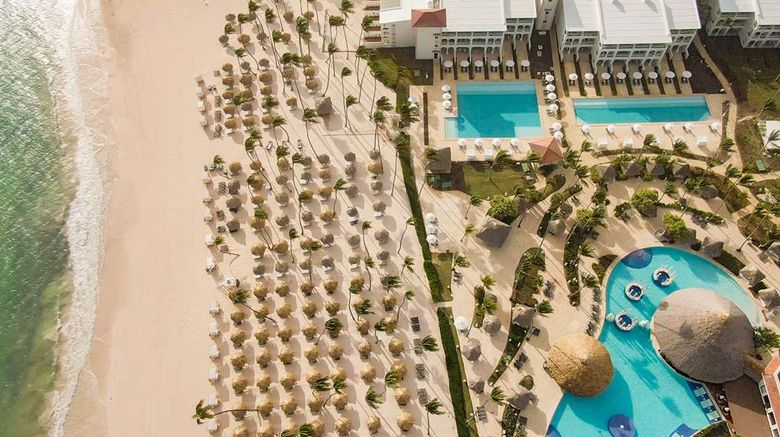 <b>The Reserve at Paradisus Palma Real Pool</b>. Images powered by <a href="https://iceportal.shijigroup.com/" title="IcePortal" target="_blank">IcePortal</a>.