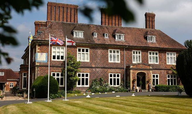 Albrighton Hall Hotel/Spa-Radisson Indiv Exterior