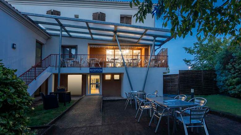 <b>Sure Hotel by Best Western Saintes Exterior</b>. Images powered by <a href="https://iceportal.shijigroup.com/" title="IcePortal" target="_blank">IcePortal</a>.